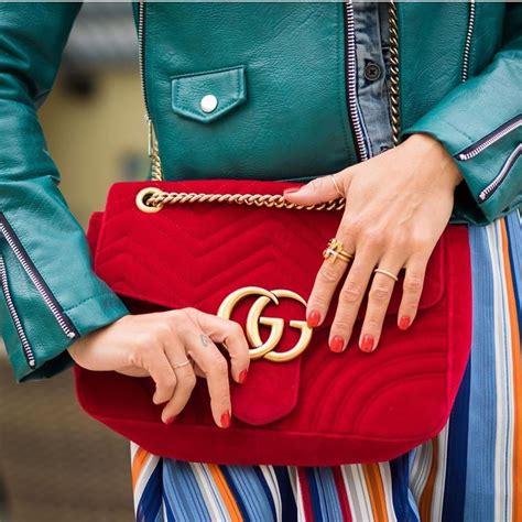 Gucci instagram - Authentic Gucci bags have traits, such as the labeling and workmanship that distinguish them from fake versions. Some fake bags use the same sort of materials and it may not be eas...